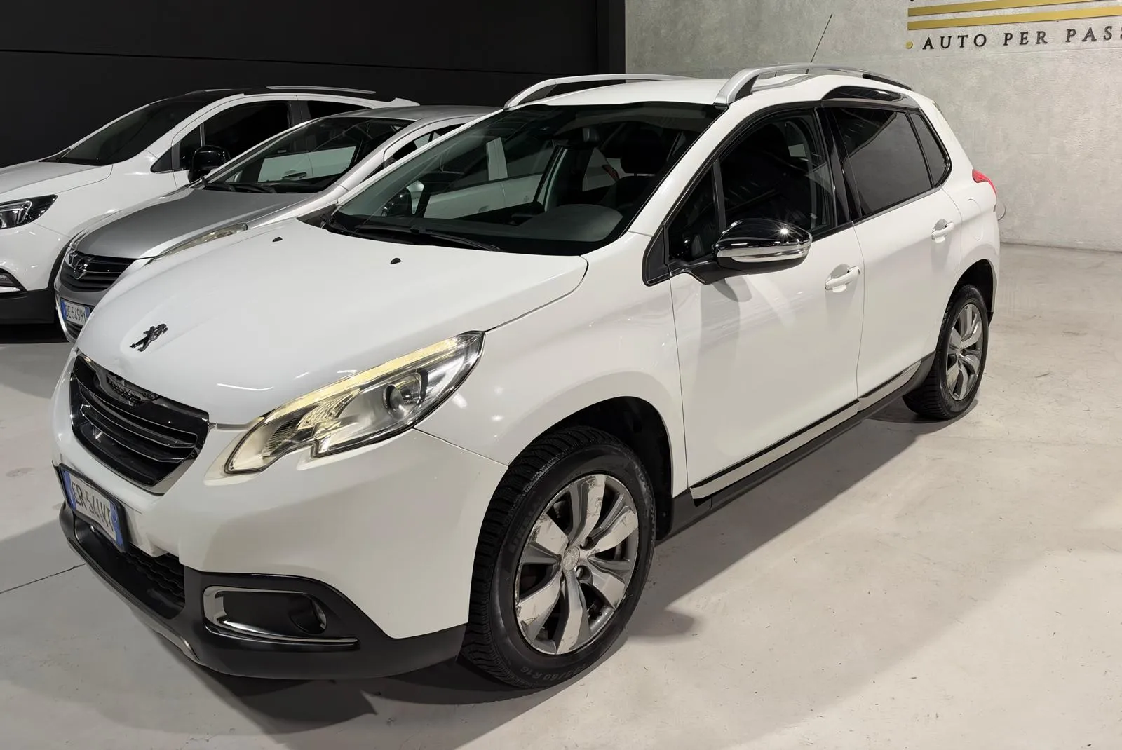 Peugeot 2008 Benzina Neopatentati+LED+Tetto 2013 — foto 3