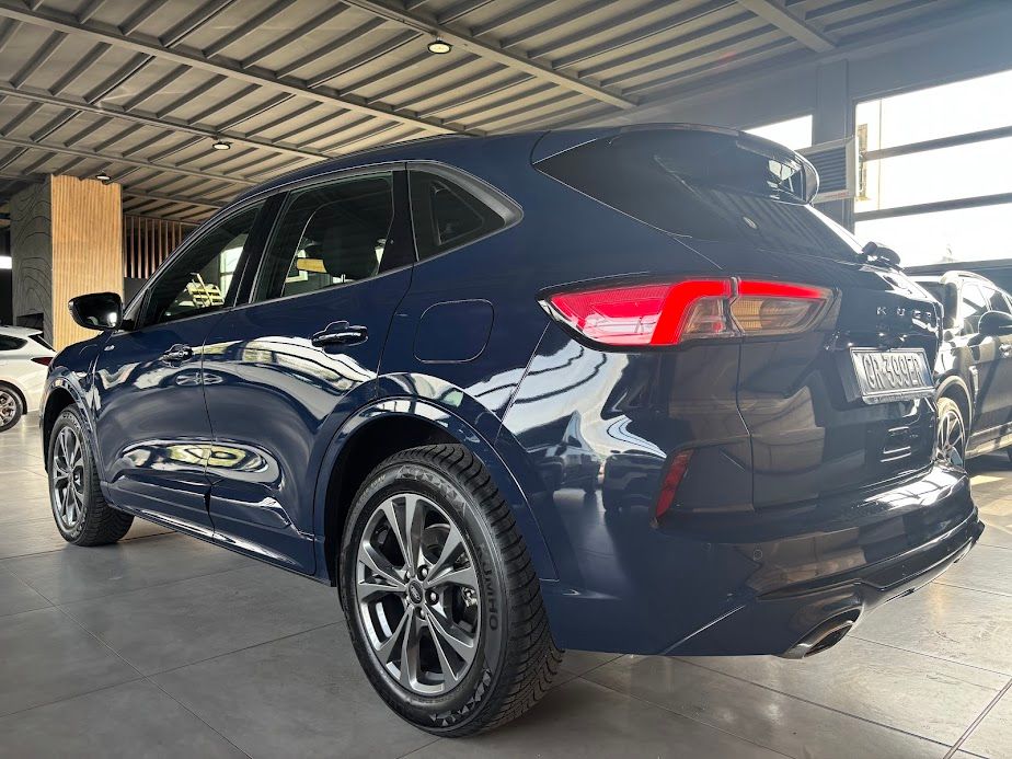 Ford Kuga 2.5 phev ST-Line 2wd 225cv cvt 2023 — foto 2