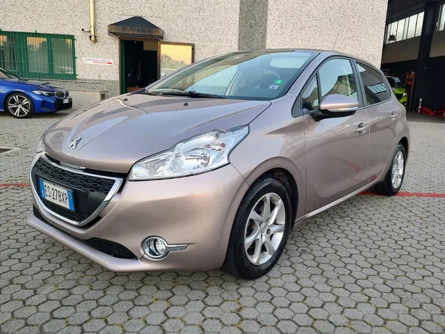 Peugeot 208 5p 1.2 vti 12v Allure