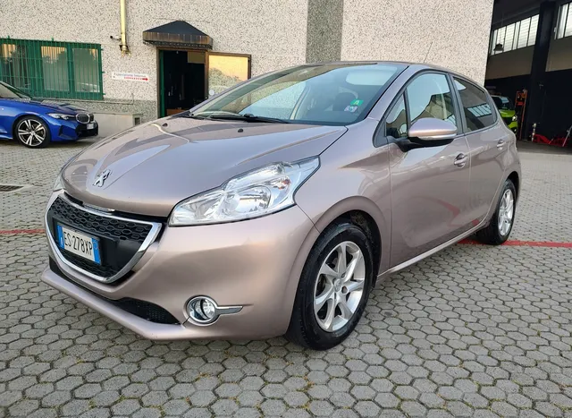 Peugeot 208 5p 1.2 vti 12v Allure