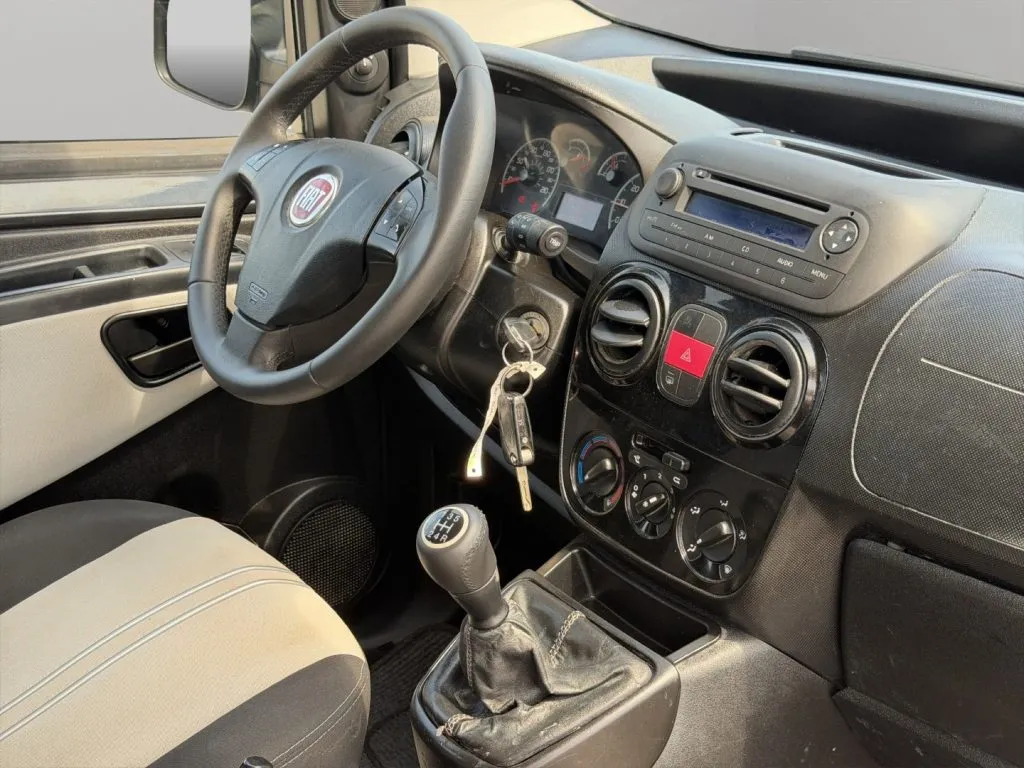 Fiat 1.3 mjt 95 5 posti 2016 — foto 10