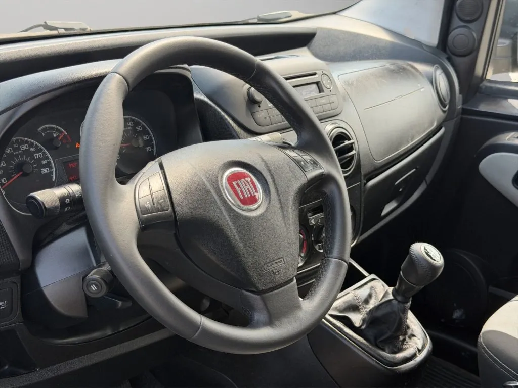 Fiat 1.3 mjt 95 5 posti 2016 — foto 11