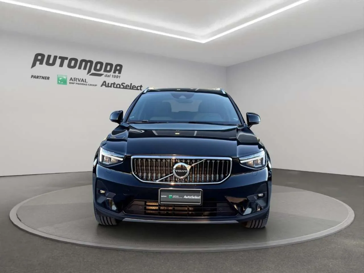 Volvo XC40 T5 Recharge Plug-in Hybrid automatico Core 2023 — foto 2