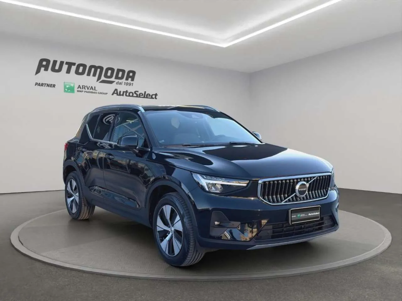 Volvo XC40 T5 Recharge Plug-in Hybrid automatico Core 2023 — foto 3