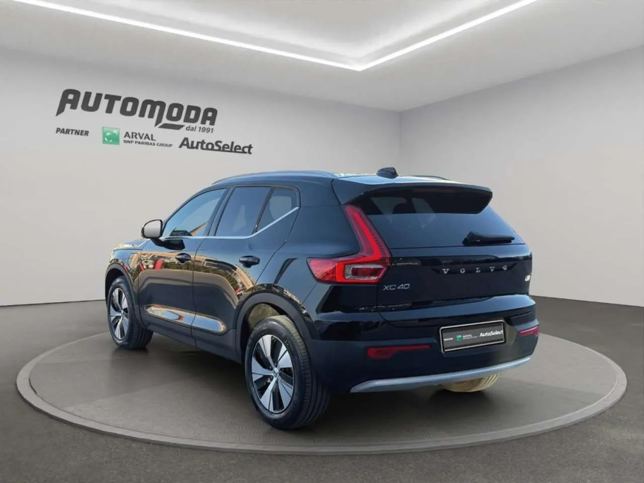 Volvo XC40 T5 Recharge Plug-in Hybrid automatico Core 2023 — foto 6