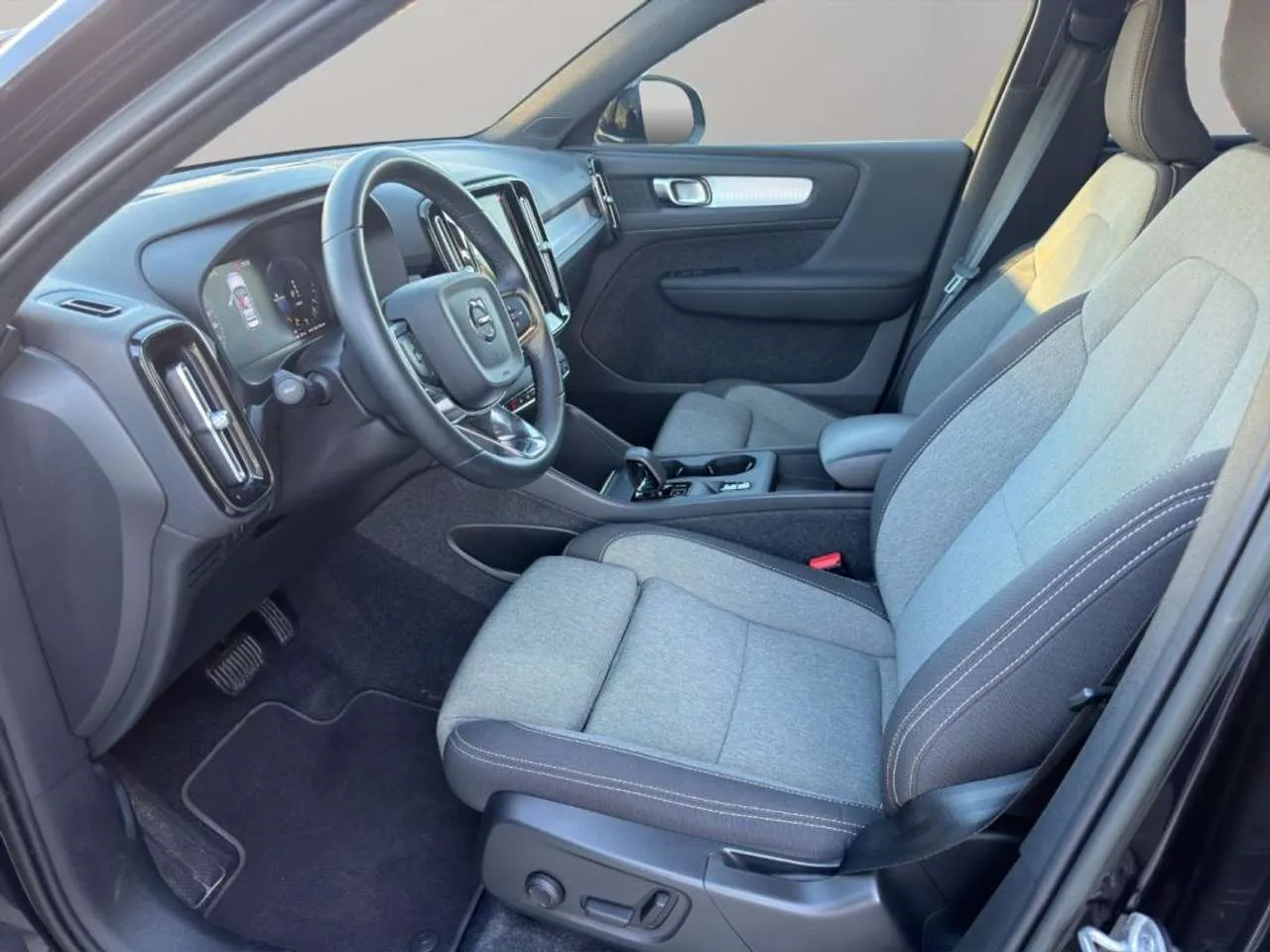 Volvo XC40 T5 Recharge Plug-in Hybrid automatico Core 2023 — foto 7