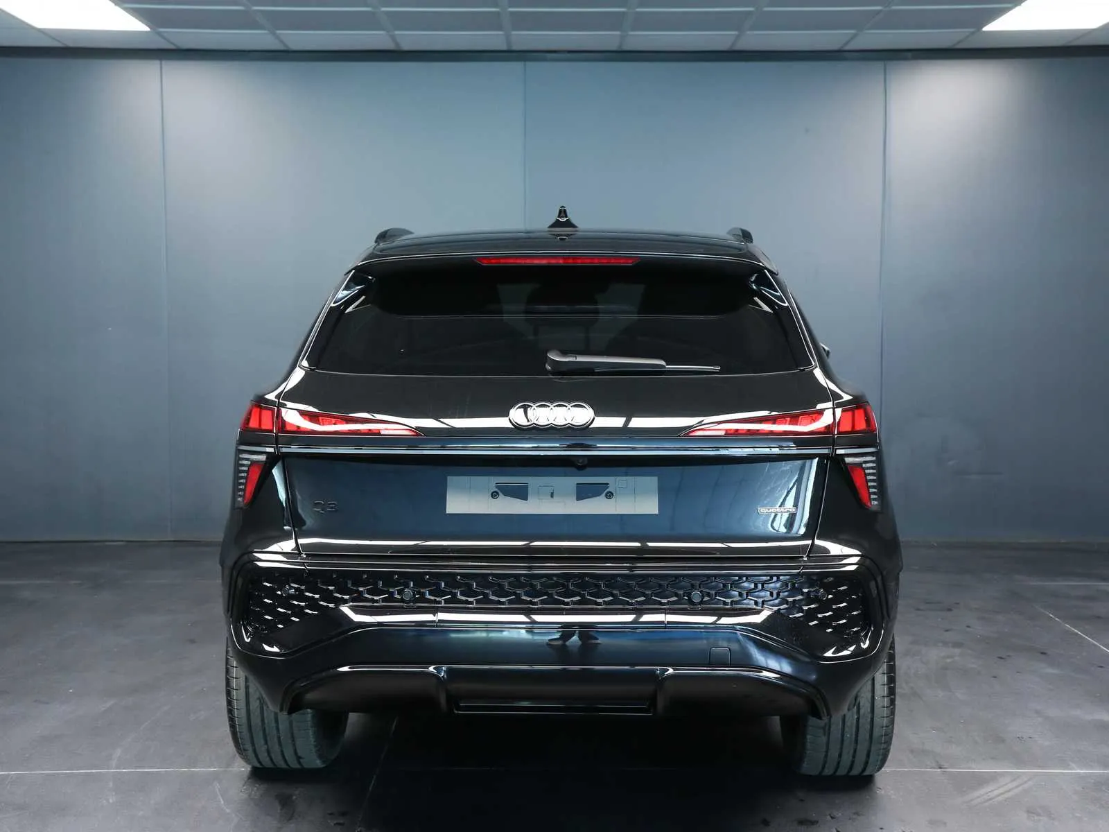 Audi Q3 2.0 tfsi S line edition quattro 265cv s-tronic 2026 — foto 3
