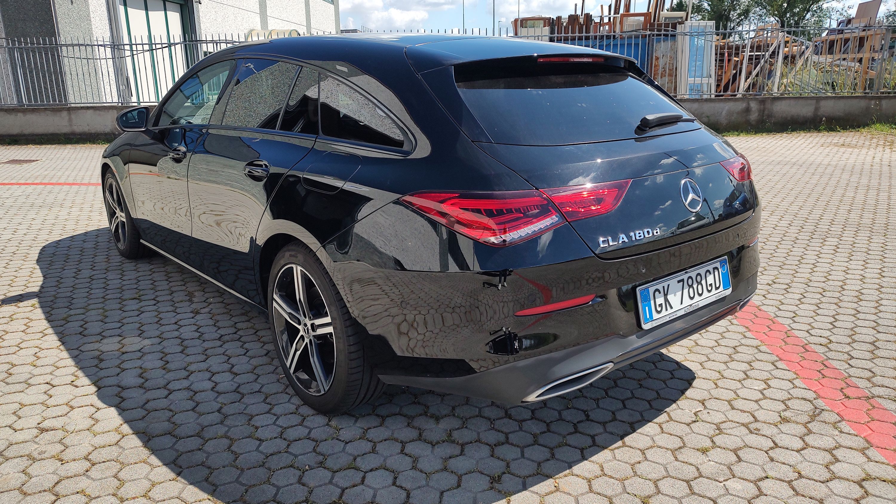 Mercedes CLA Shooting Brake 180 d Premium auto 2022 — foto 3