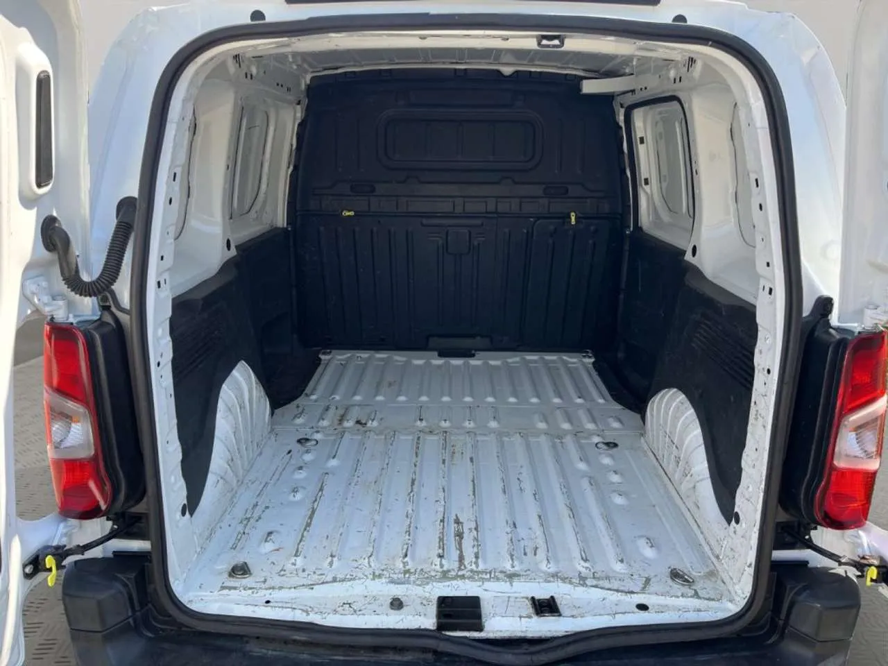 OPEL Combo 1.5 100CV ALLESTITO 2021 — foto 15