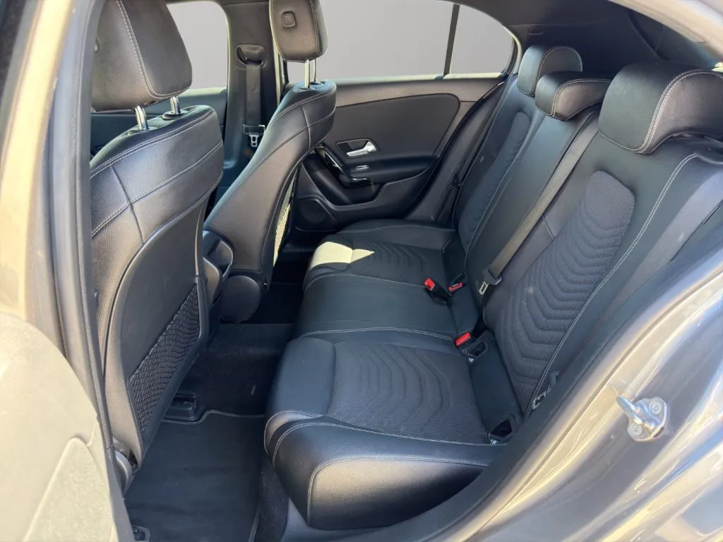 Mercedes d Automatic Business 2019 — foto 8