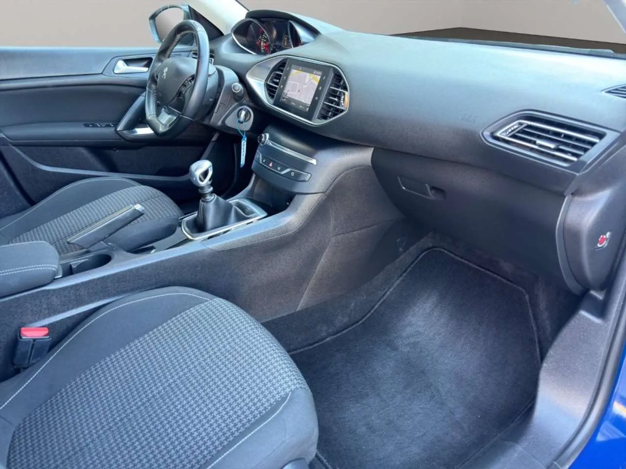 Peugeot 308 1.5 BlueHDi 130CV 2019 — foto 9