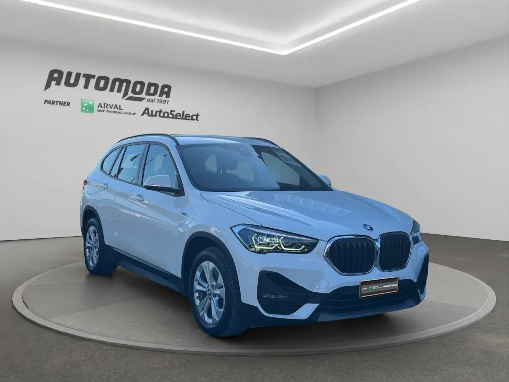 BMW X Drive 25E Business Advantage automatico 2022 — foto 2