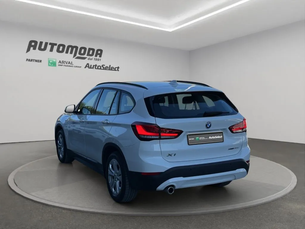 BMW X Drive 25E Business Advantage automatico 2022 — foto 6