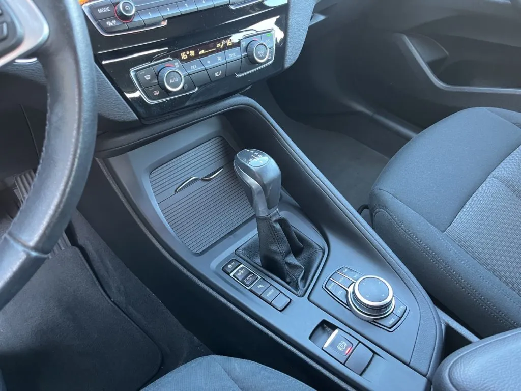 BMW X Drive 25E Business Advantage automatico 2022 — foto 13