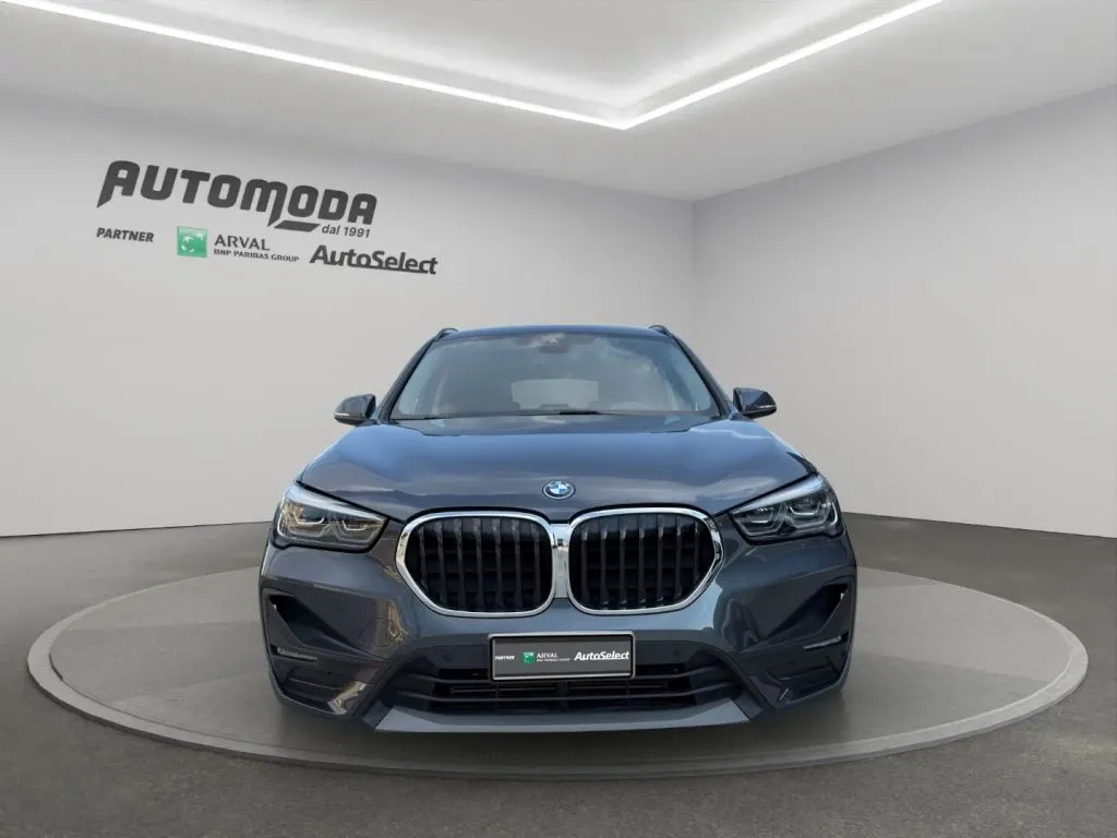 BMW X1 xdrive25e Advantage auto 2022 — foto 2