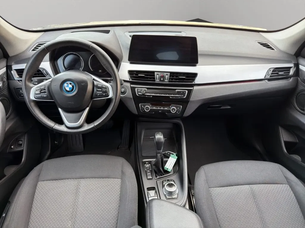 BMW X1 xdrive25e Advantage auto 2022 — foto 6