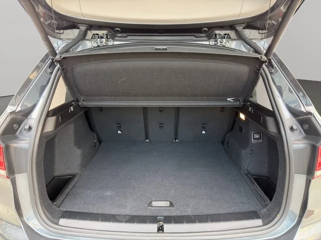 BMW X1 xdrive25e Advantage auto 2022 — foto 11