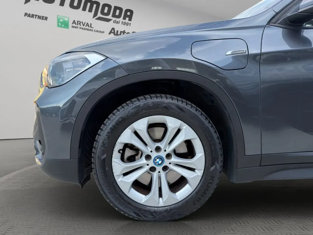 BMW X1 xdrive25e Advantage auto 2022 — foto 5