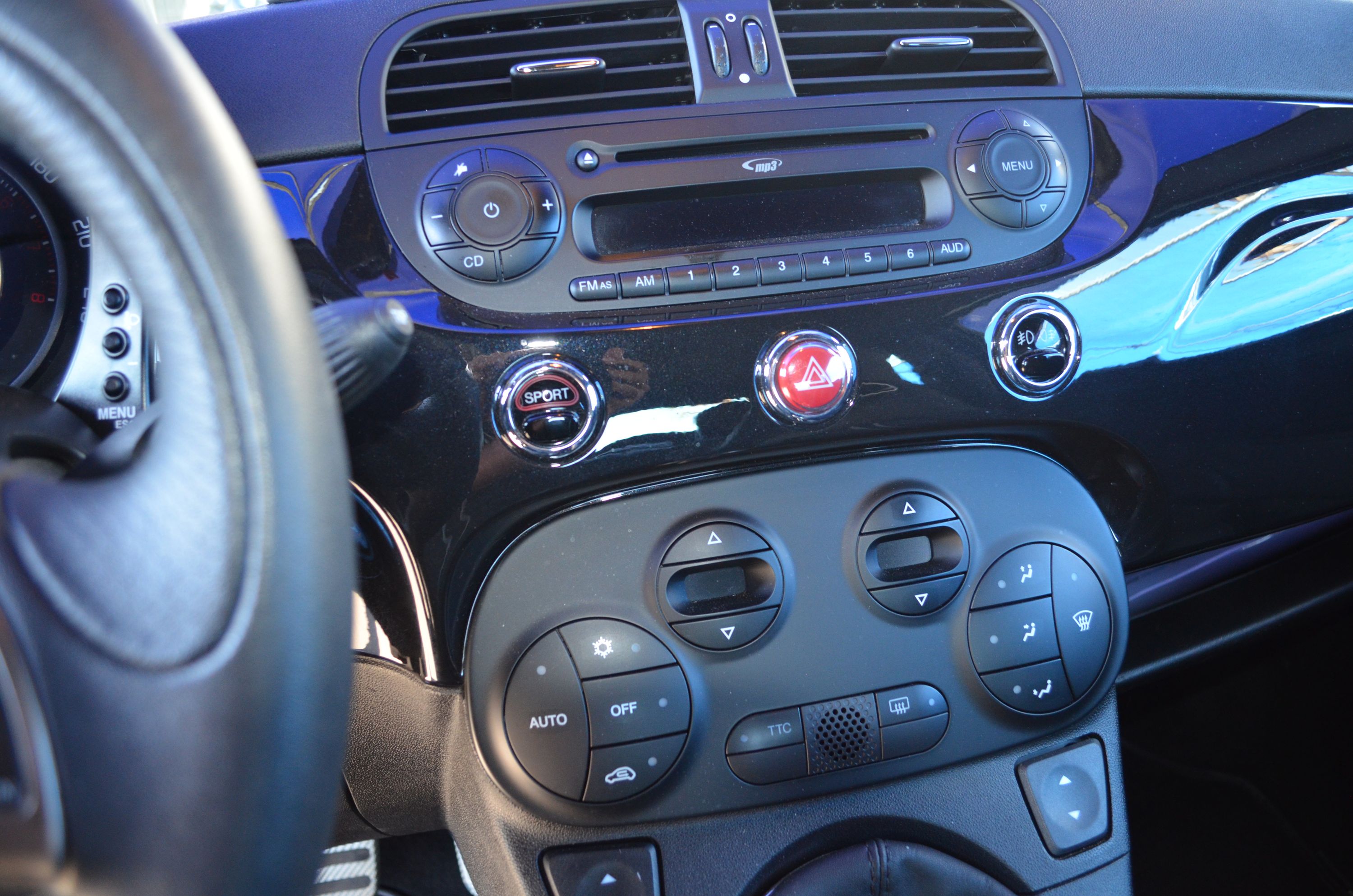 Abarth 595 1.4 16v t. t-jet turismo 160cv 2024 — foto 15