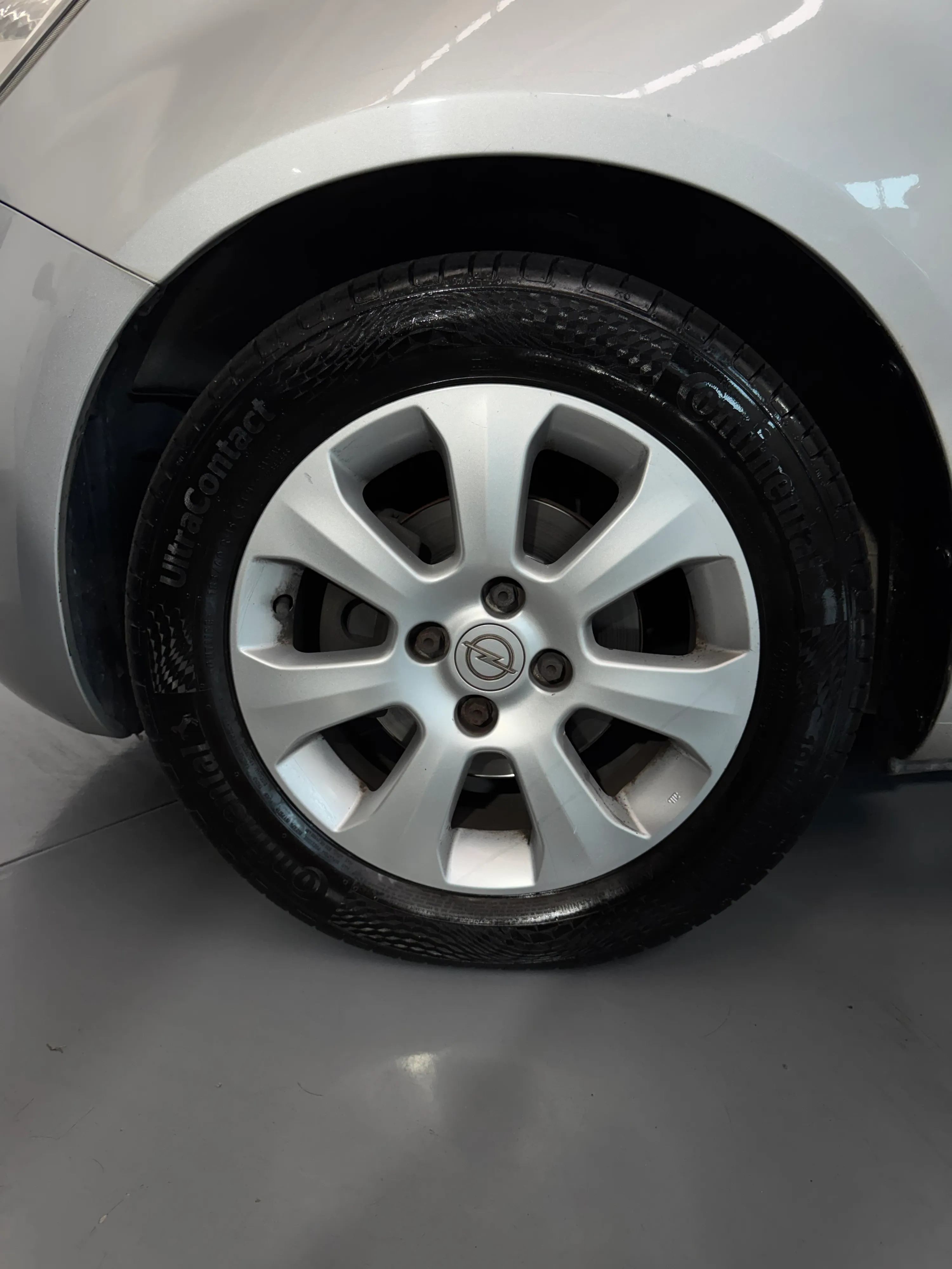 Opel Agila Enjoy 1.2cc 86cv 16V Unico proprietario OK Neopatentati 2010 — foto 8