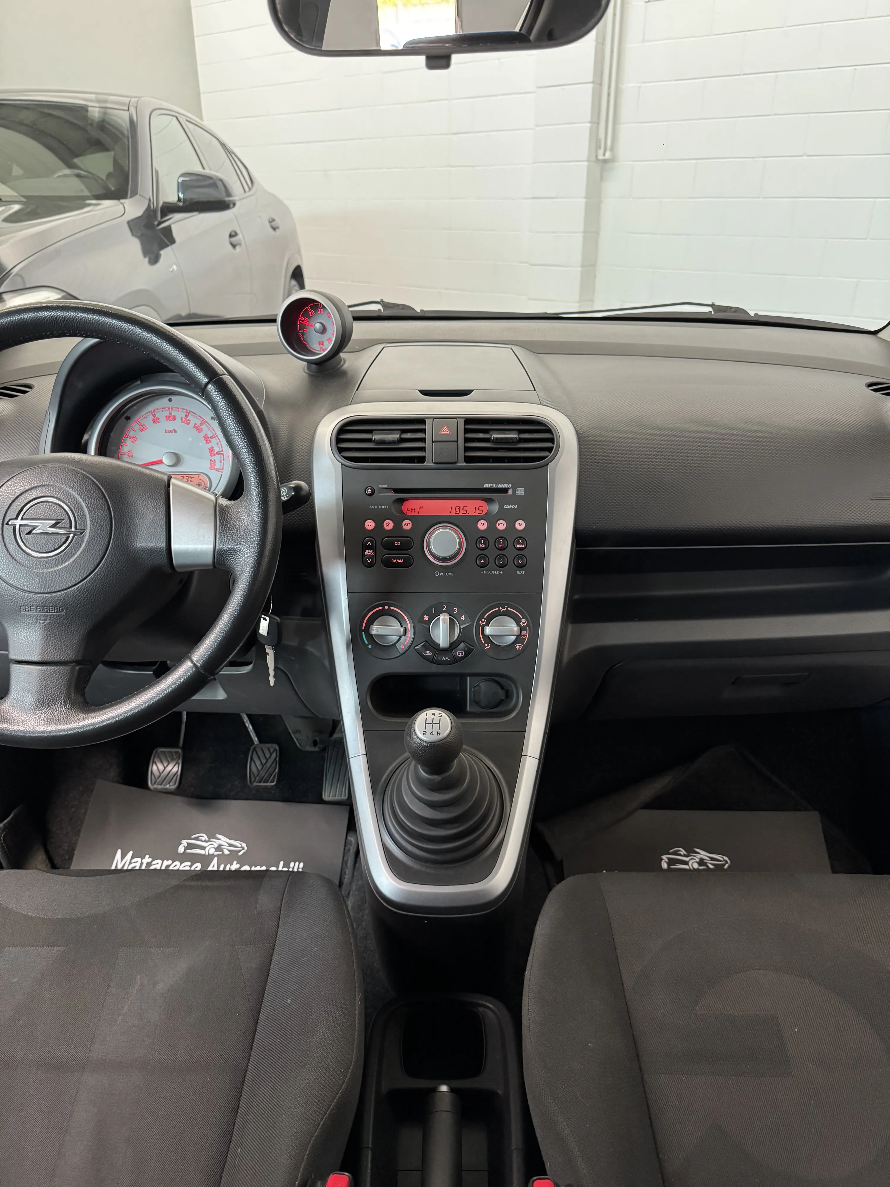 Opel Agila Enjoy 1.2cc 86cv 16V Unico proprietario OK Neopatentati 2010 — foto 14