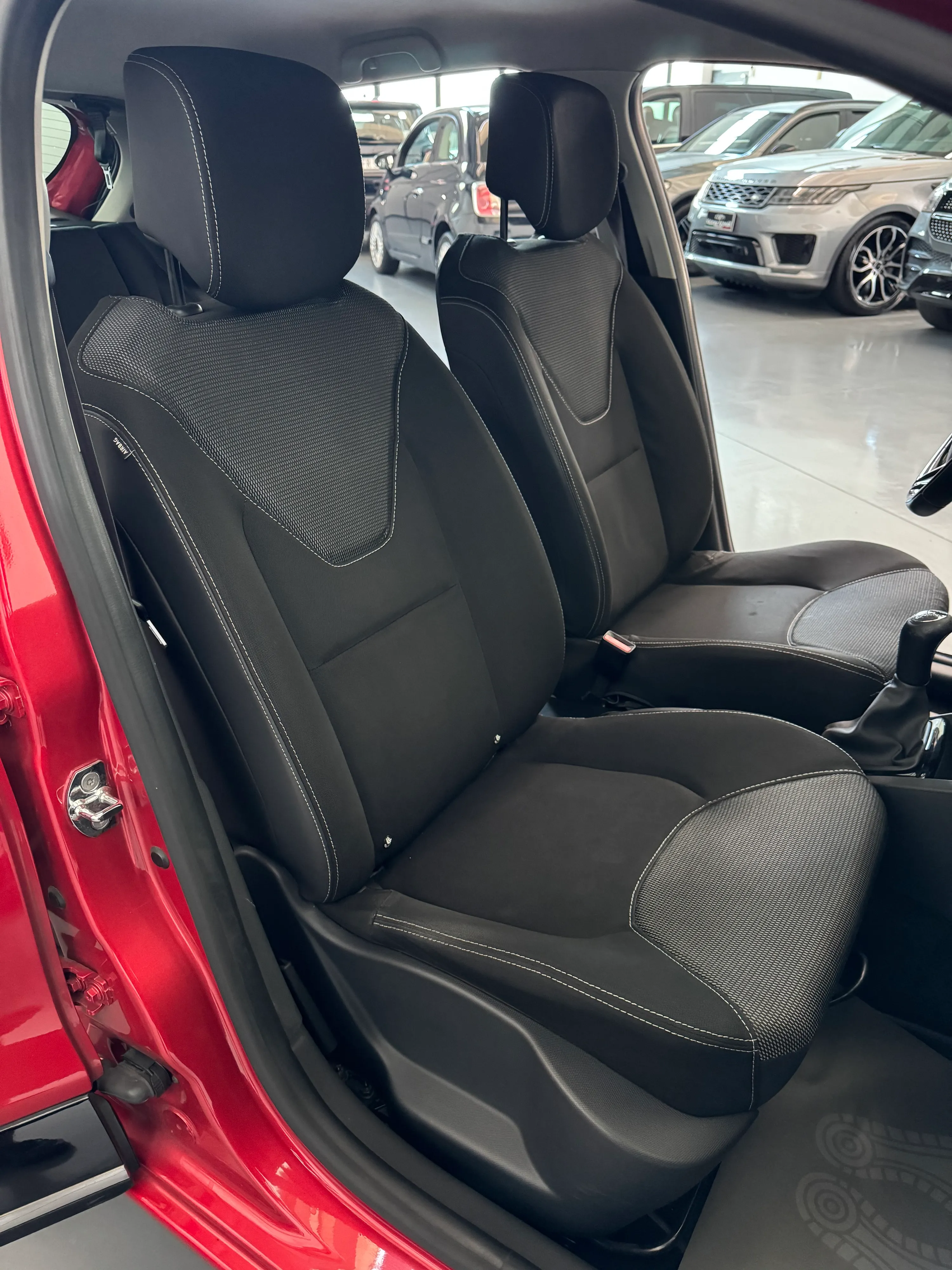 Renault CLIO 5p 1.2cc 75cv Clima+Bluetooth OK Neopatentati 2013 — foto 12