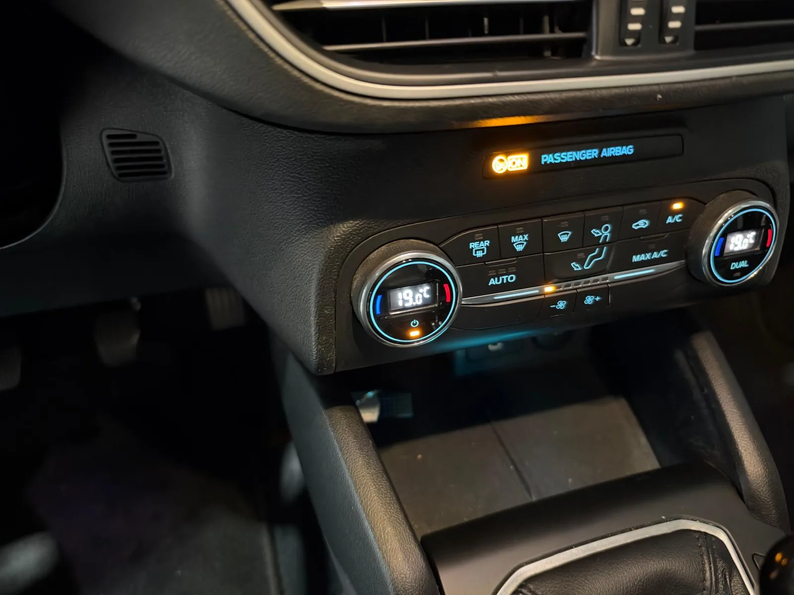 Ford Focus Euro 6 Neopatentati 2019 — foto 10