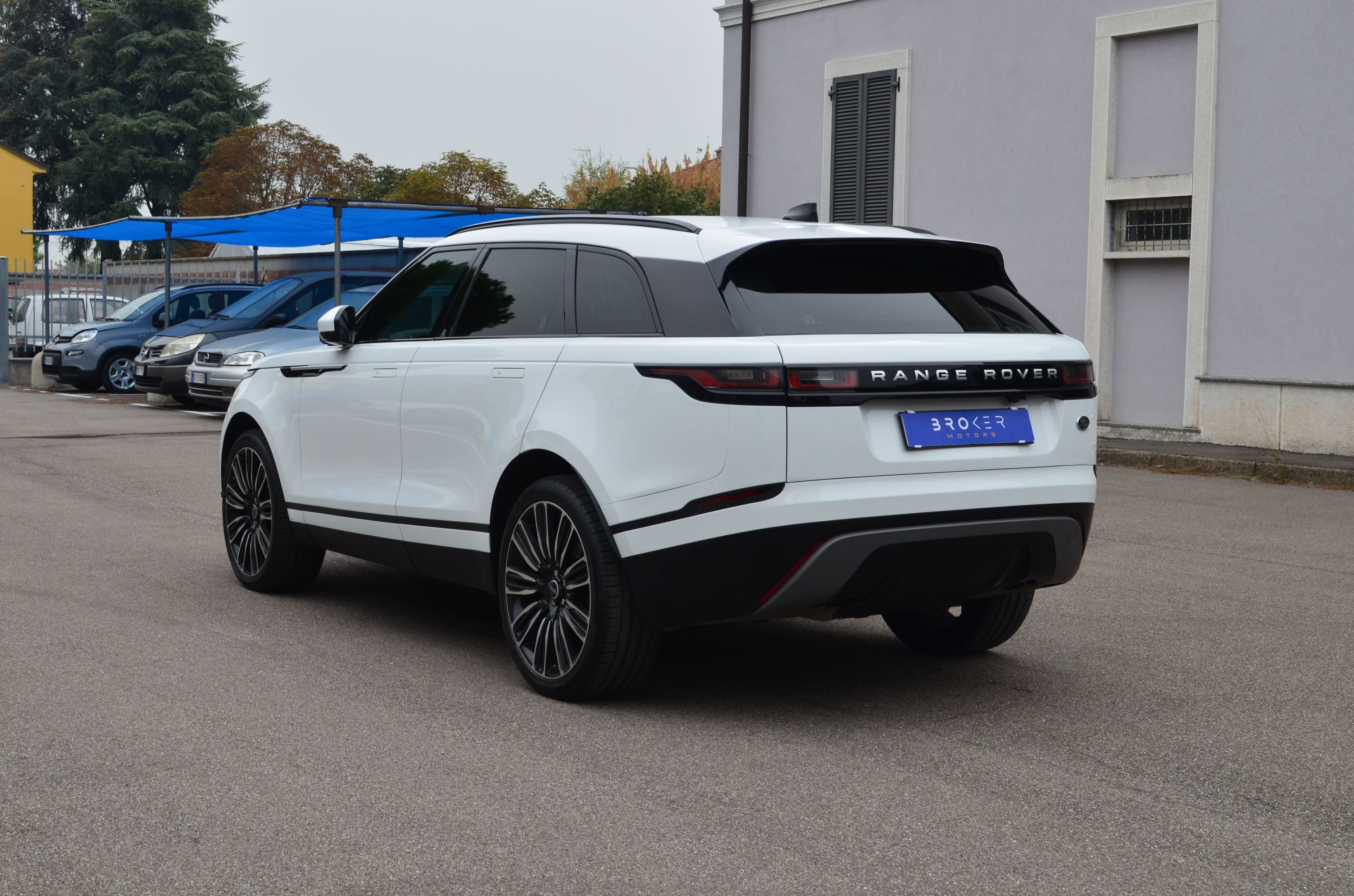Land Rover Velar 2.0 si4 HSE 250cv cerchi 22" 2017 — foto 4