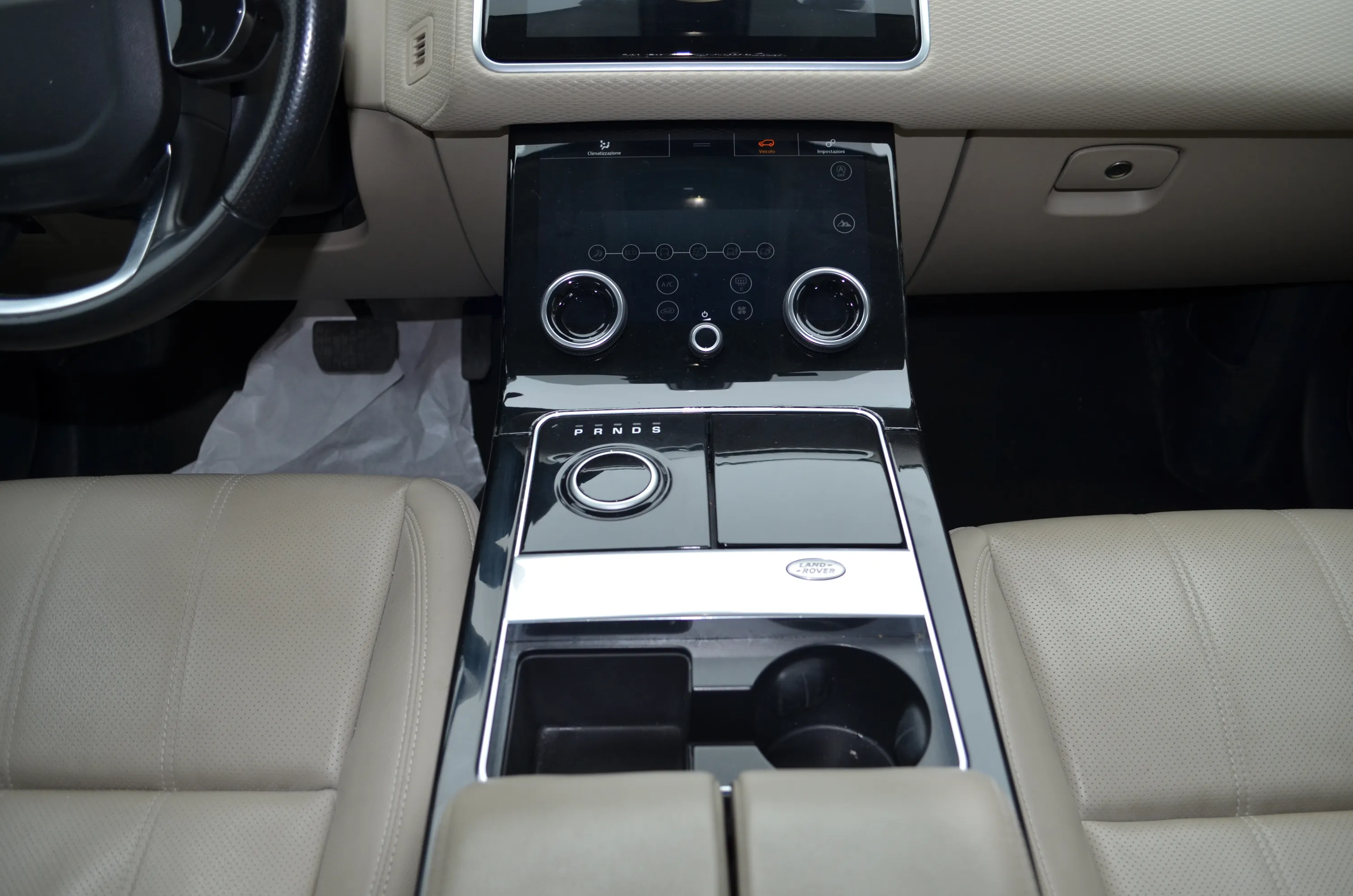 Land Rover Velar 2.0 si4 HSE 250cv cerchi 22" 2017 — foto 35