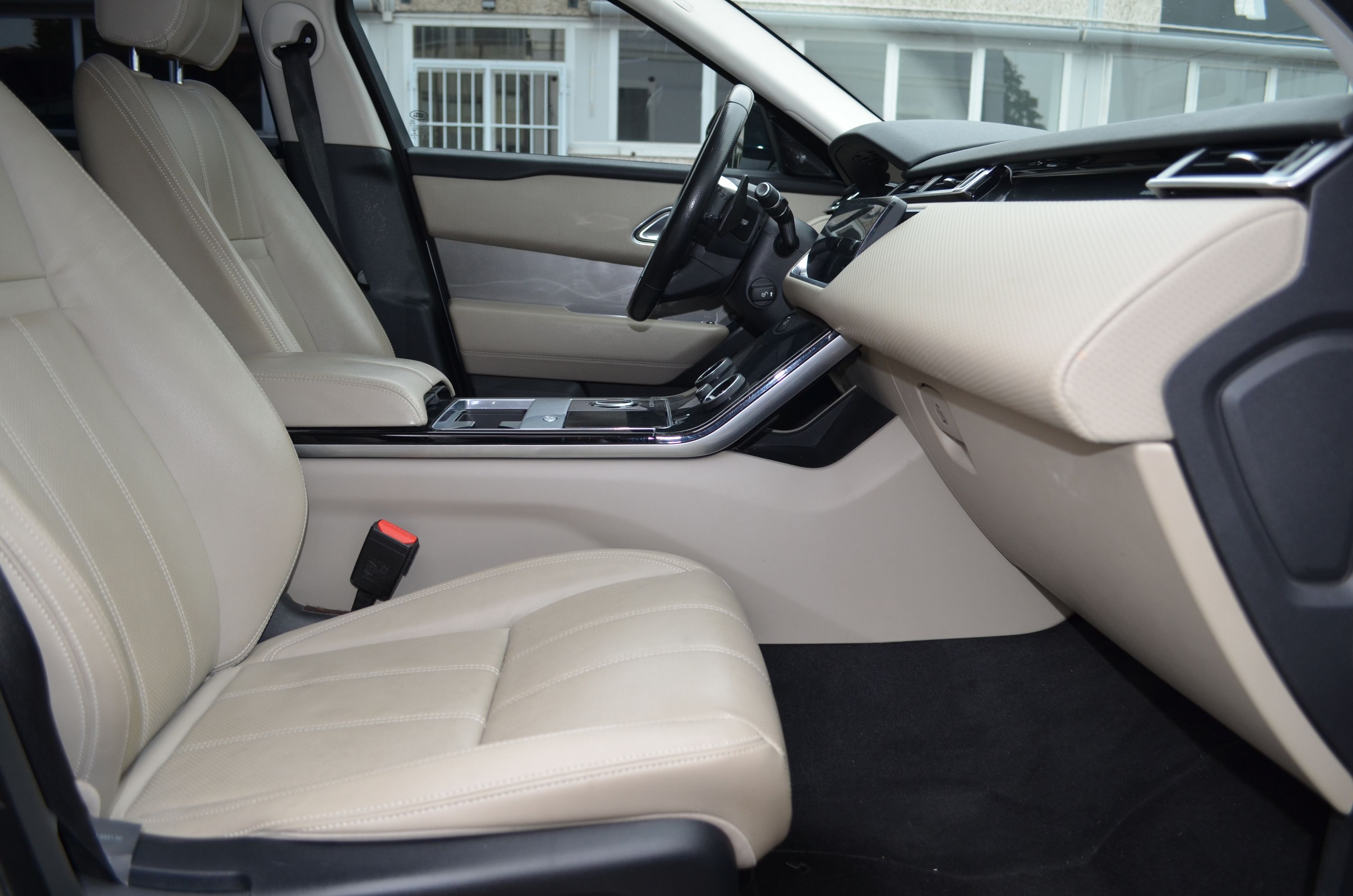 Land Rover Range Rover Velar 2.0 si4 HSE 250cv auto my19 2017 — foto 12