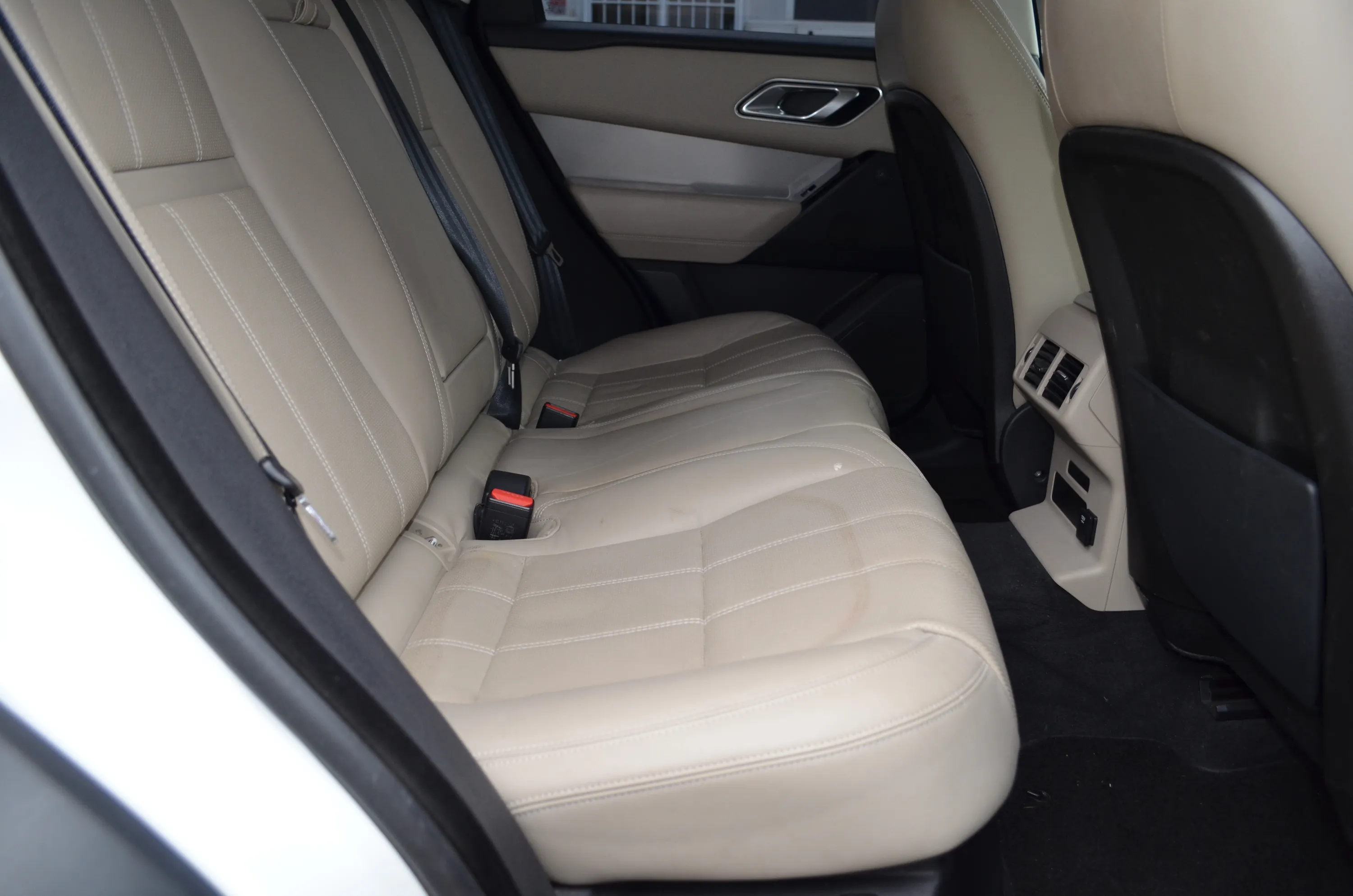 Land Rover Velar 2.0 si4 HSE 250cv cerchi 22" 2017 — foto 44