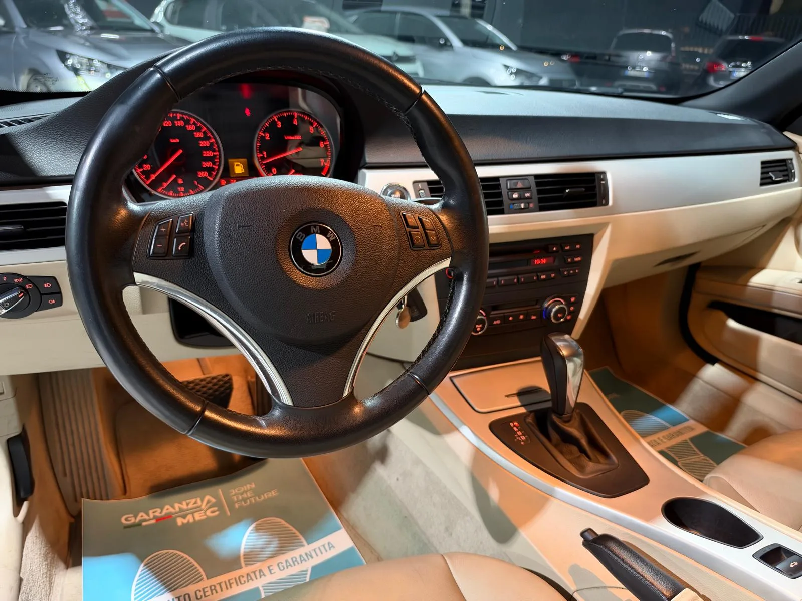 BMW 320i Cabrio Benzina Cambio Automatico 2010 — foto 9