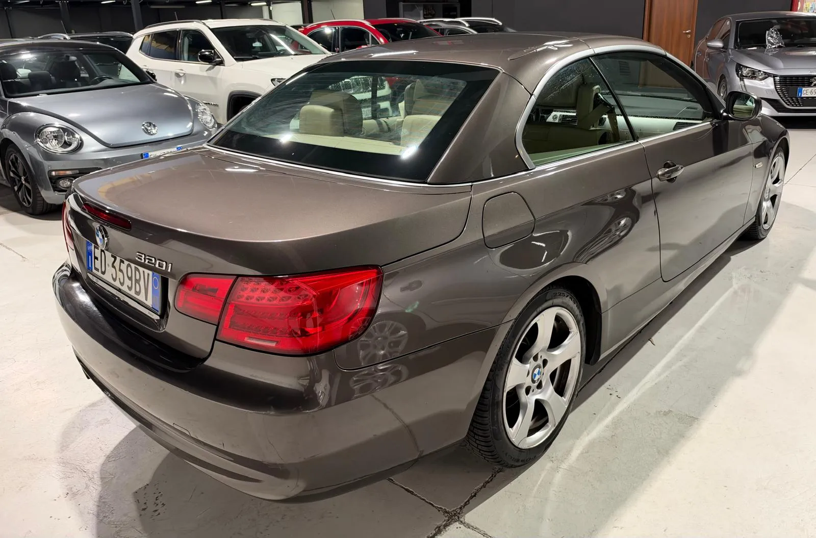 BMW 320i Cabrio Benzina Cambio Automatico 2010 — foto 5