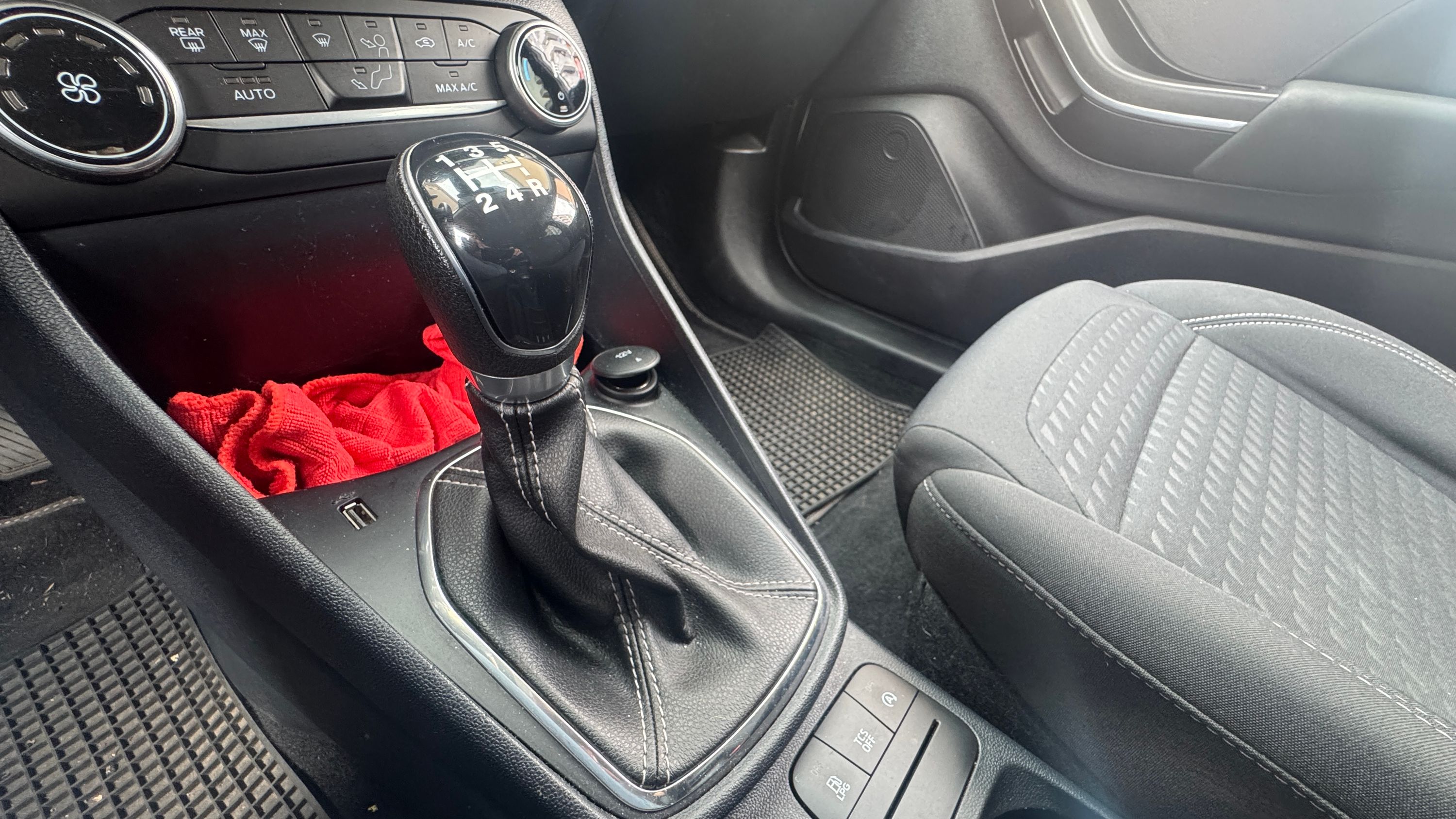 Ford Fiesta 5p 1.1 Business Gpl 75CV  "NEOPATENTATI" 2021 — foto 10