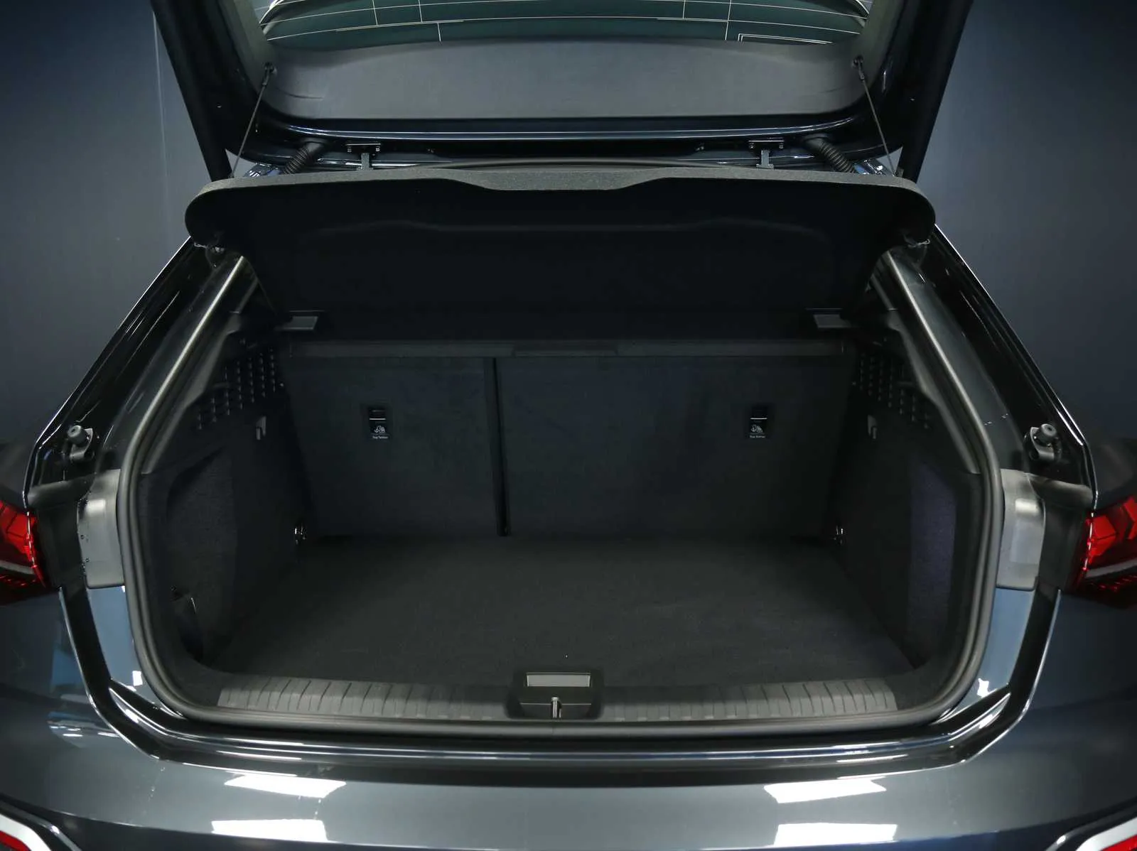 Audi A3 allstreet 2.0 tdi Identity Contrast 150cv s-tronic 2025 — foto 40
