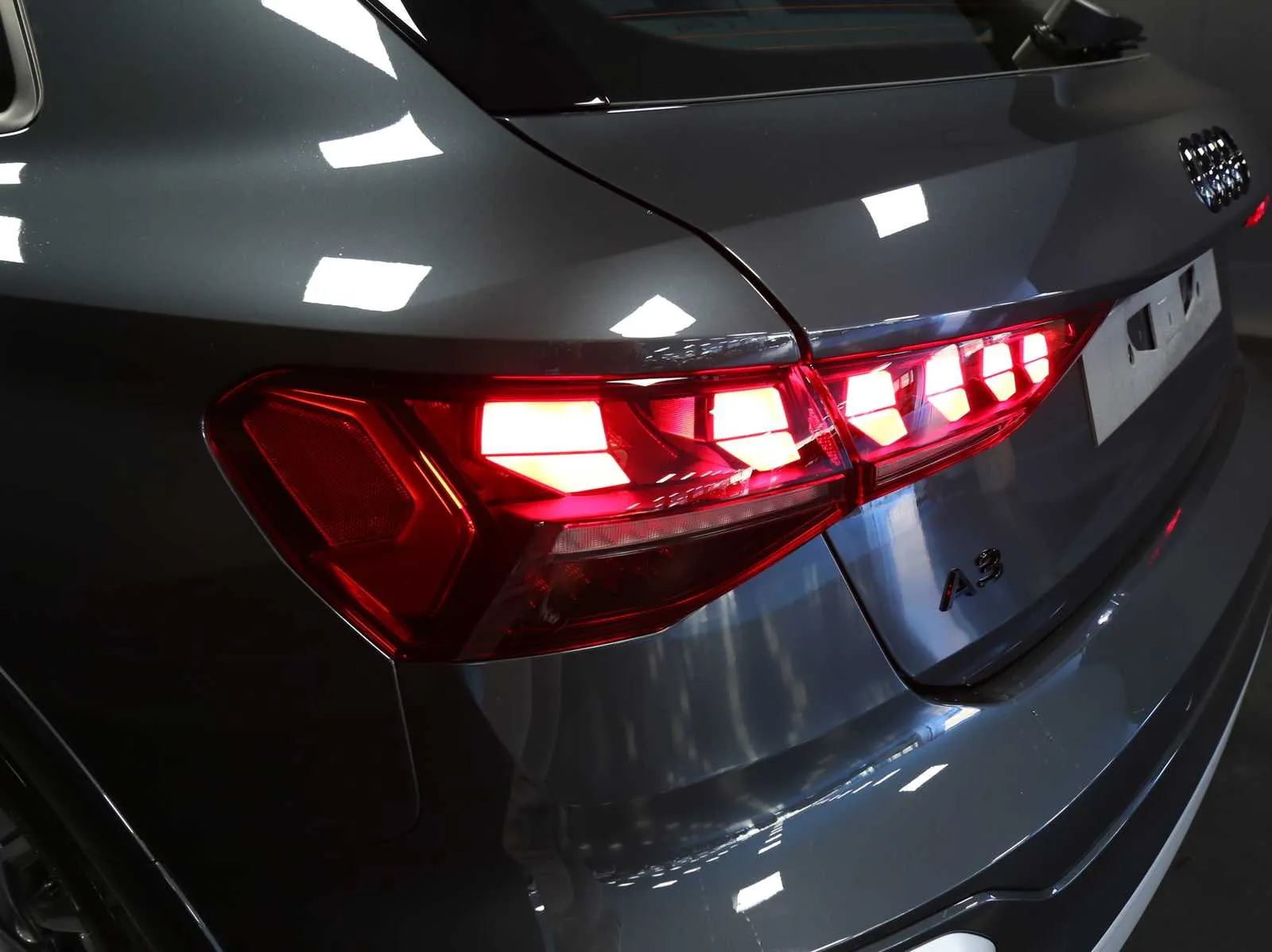 Audi A3 allstreet 2.0 tdi Identity Contrast 150cv s-tronic 2025 — foto 44