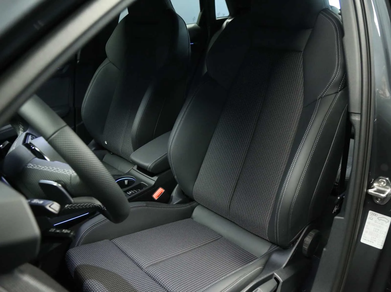 Audi A3 allstreet 2.0 tdi Identity Contrast 150cv s-tronic 2025 — foto 36
