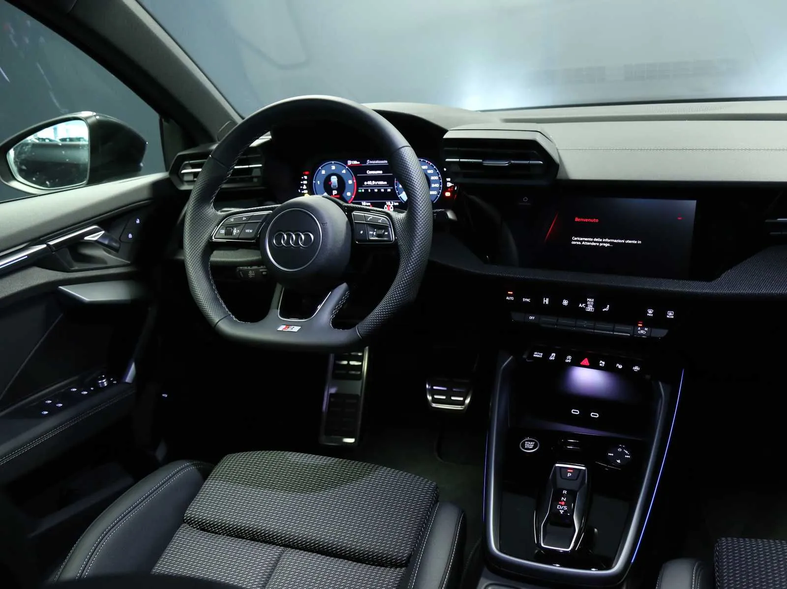 Audi A3 allstreet 2.0 tdi Identity Contrast 150cv s-tronic 2025 — foto 16