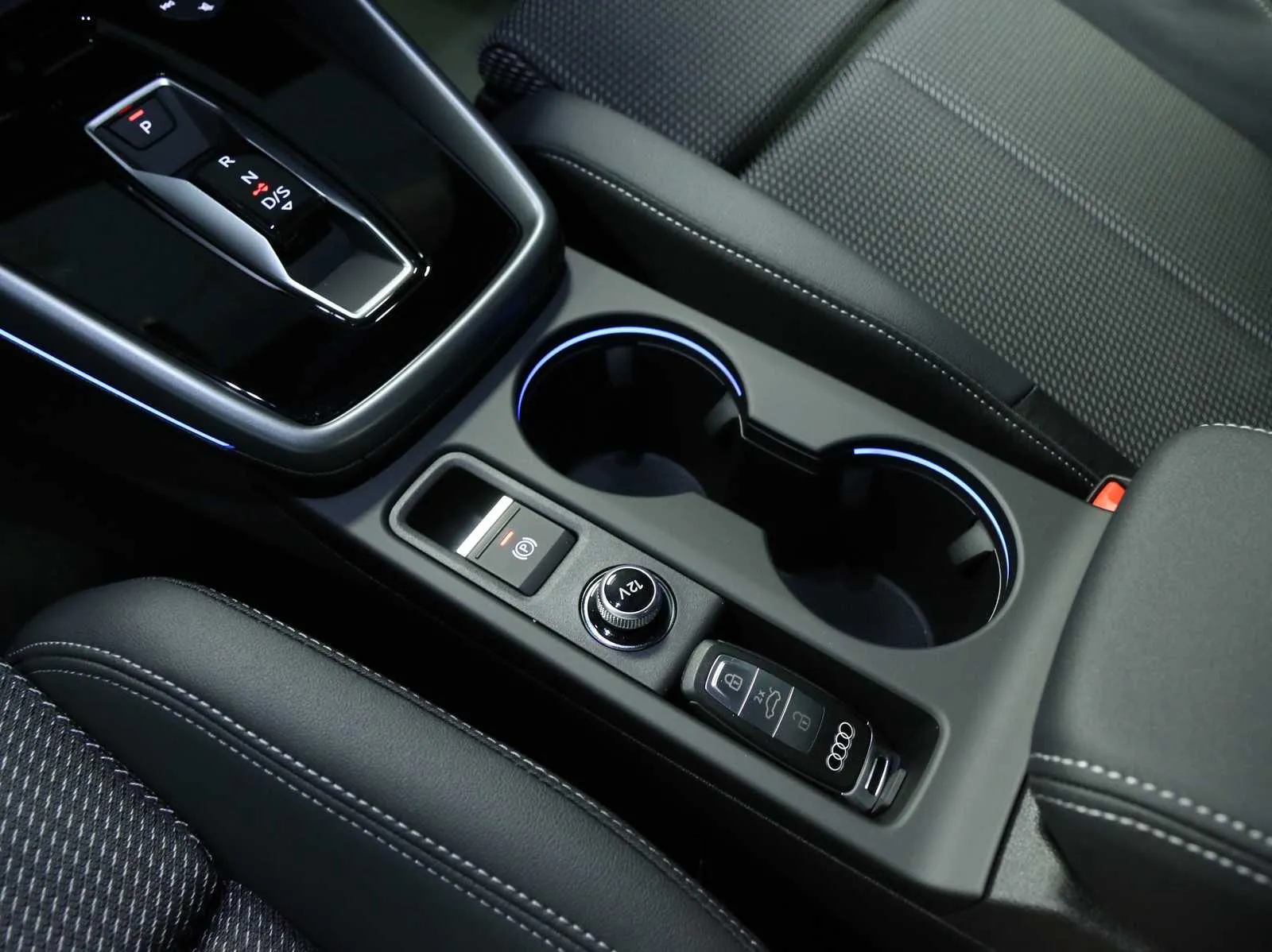 Audi A3 allstreet 2.0 tdi Identity Contrast 150cv s-tronic 2025 — foto 29