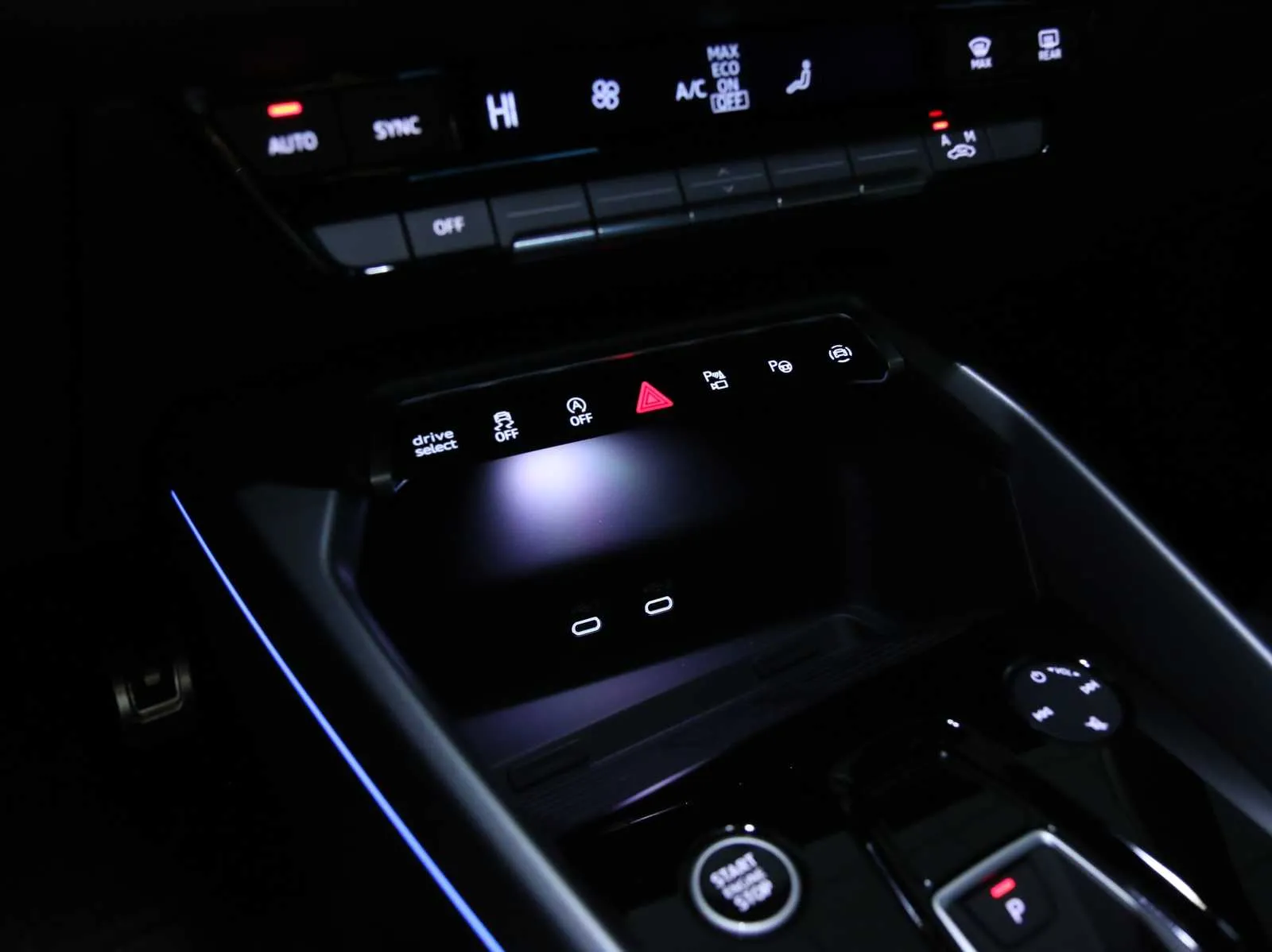 Audi A3 allstreet 2.0 tdi Identity Contrast 150cv s-tronic 2025 — foto 34