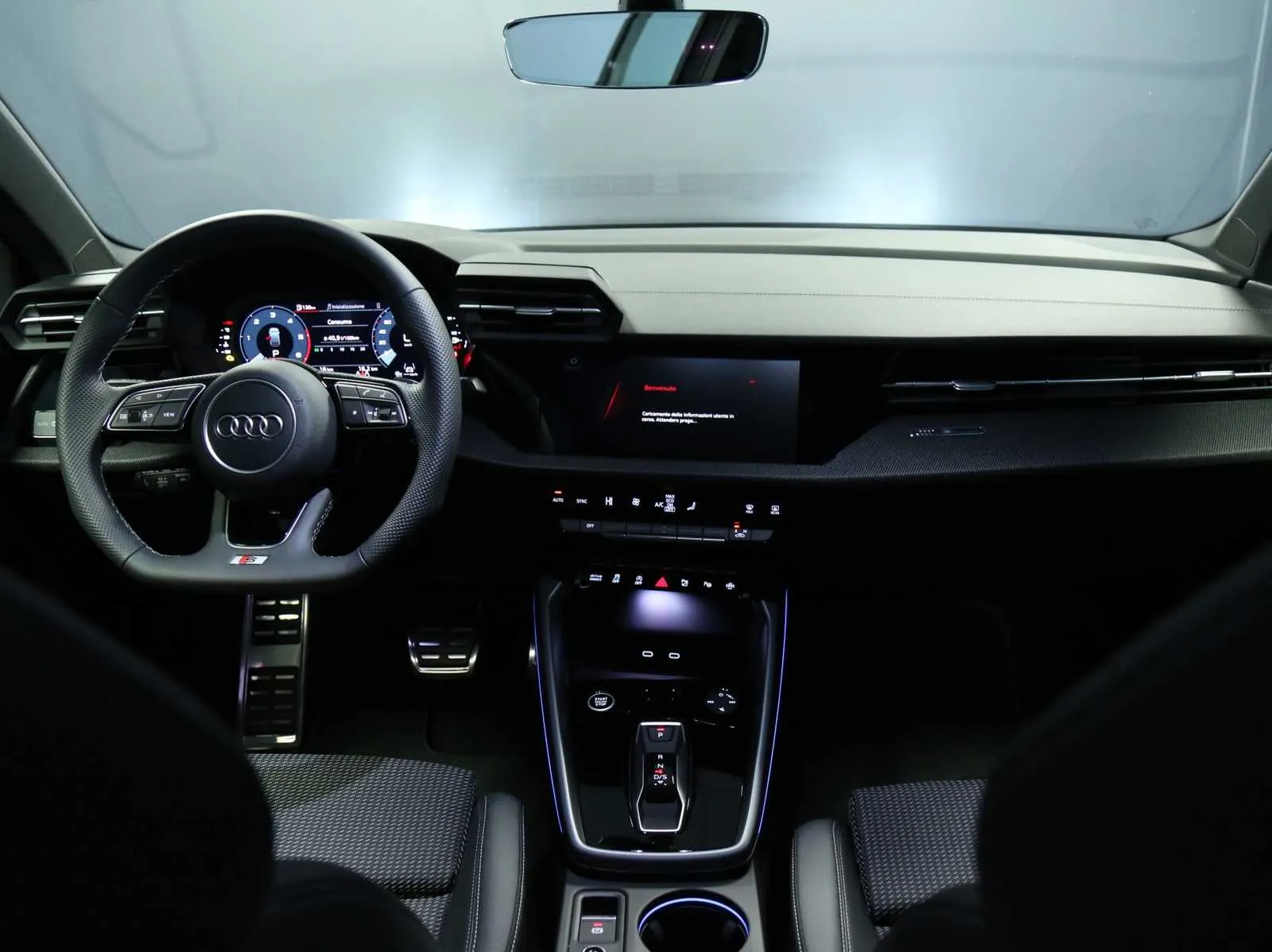 Audi A3 allstreet 2.0 tdi Identity Contrast 150cv s-tronic 2025 — foto 12