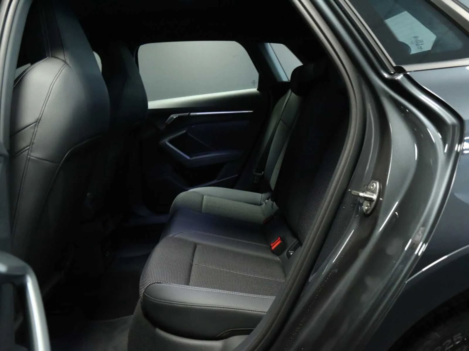 Audi A3 allstreet 2.0 tdi Identity Contrast 150cv s-tronic 2025 — foto 37