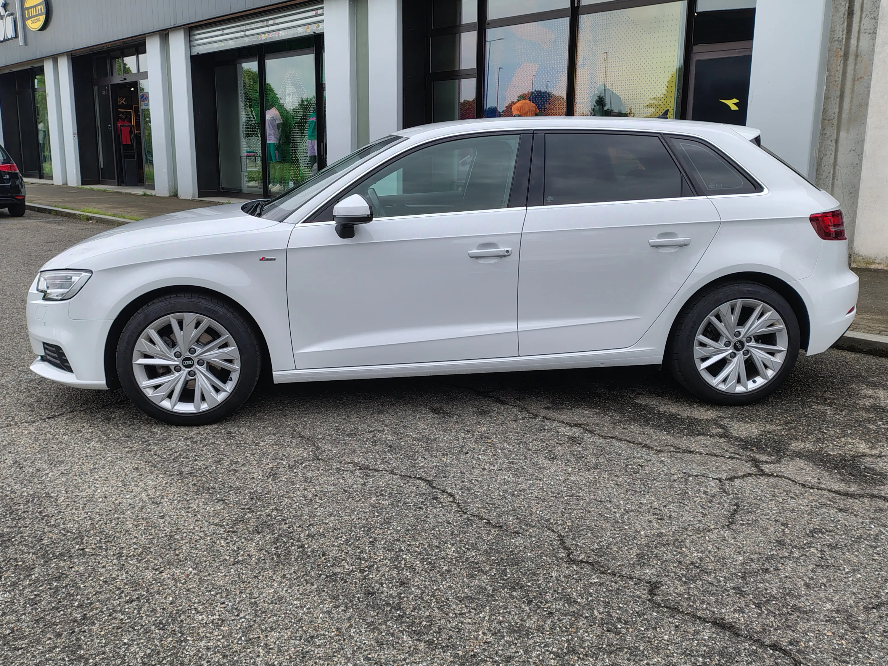 Audi A3 Sportback 30 1.5 g-tron Business 131cv s-tronic 2019 — foto 9