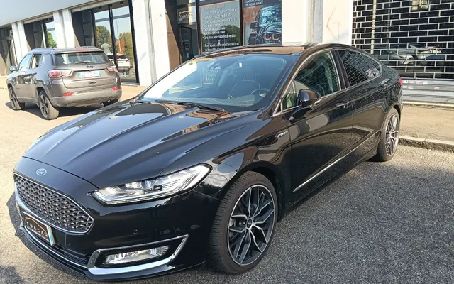 Ford Mondeo 4p 2.0 hybrid Vignale ecvt my18.75