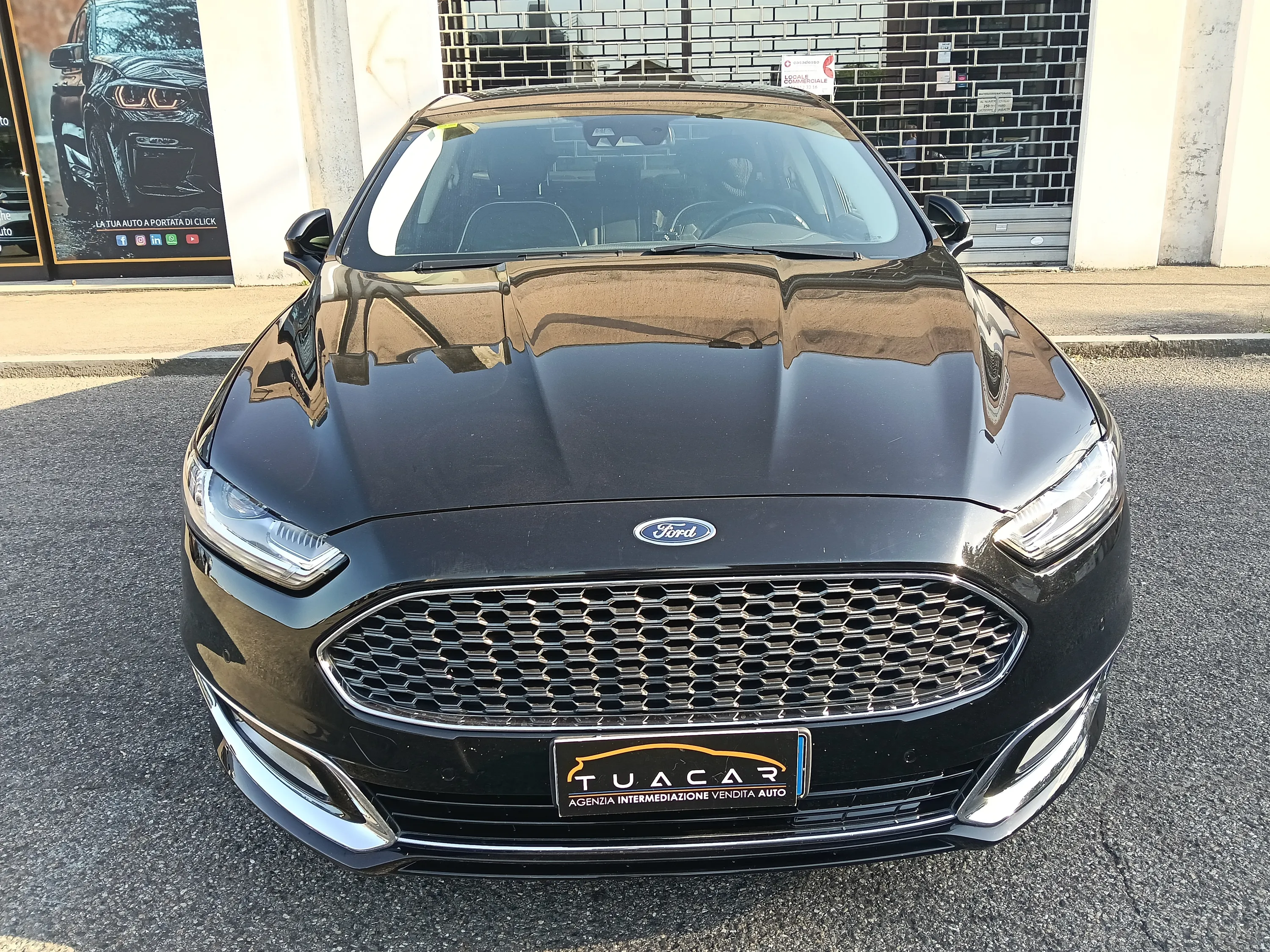 Ford Mondeo 4p 2.0 hybrid Vignale ecvt my18.75 2019 — foto 3