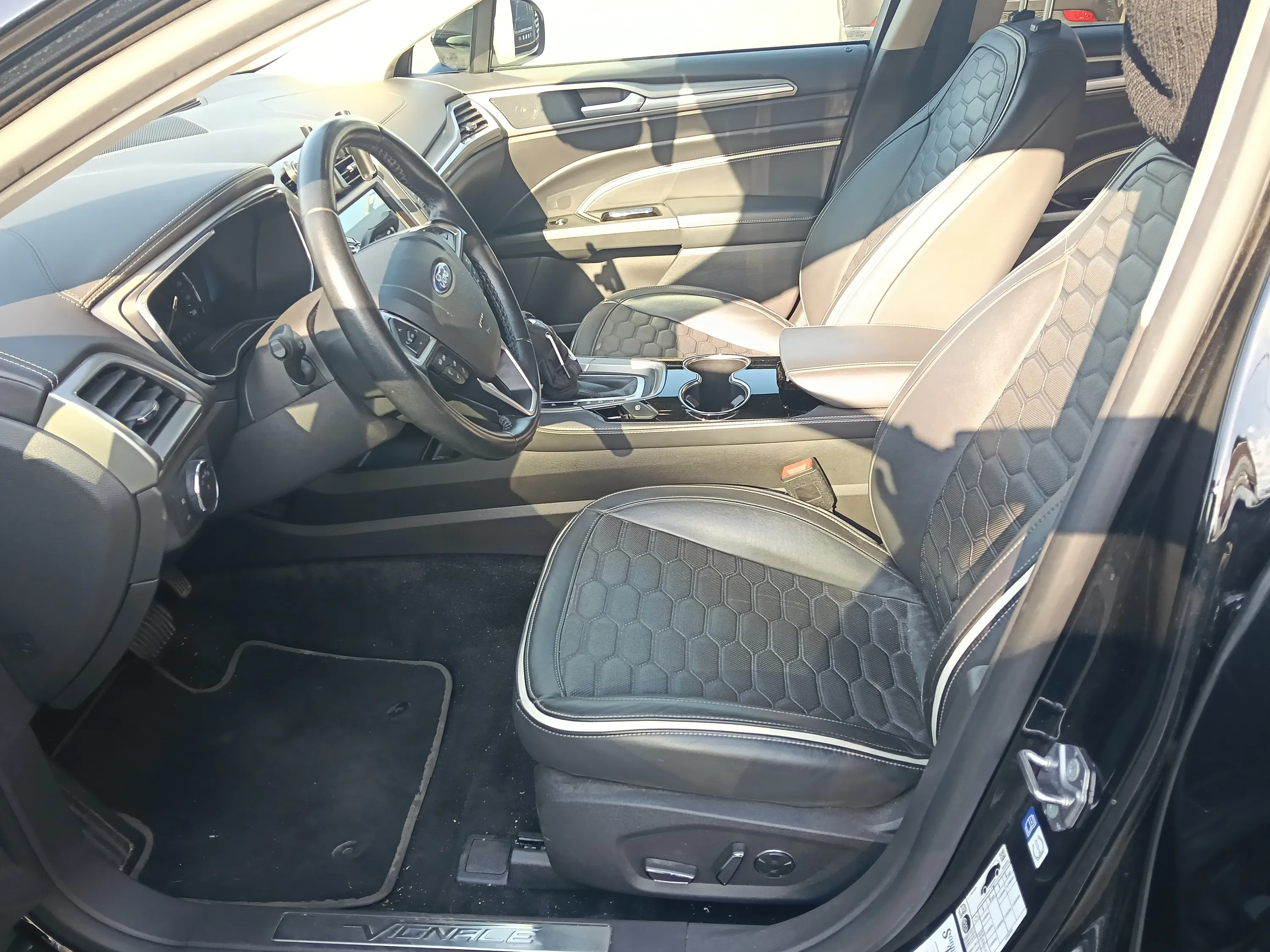 Ford Mondeo 4p 2.0 hybrid Vignale ecvt my18.75 2019 — foto 11