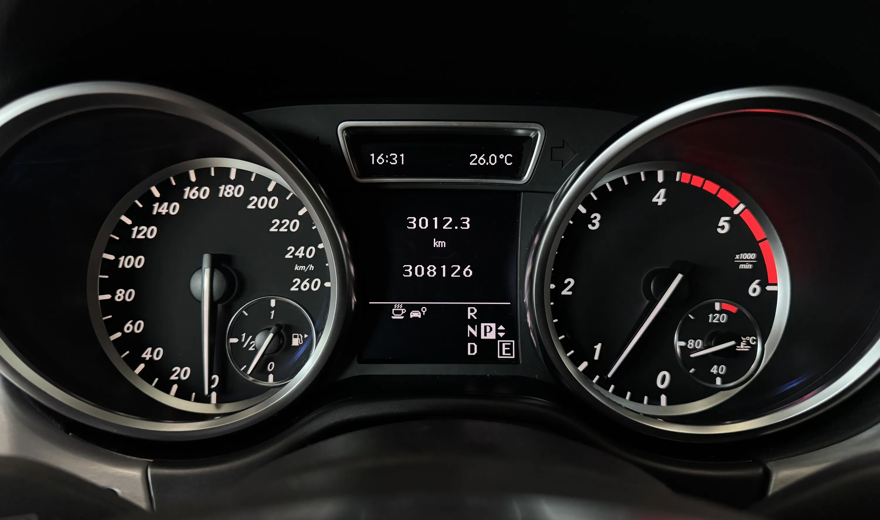 Mercedes ML 250 bt Sport 4Matic BlueTec Bluetooth+Navi Euro 6B 2011 — foto 16