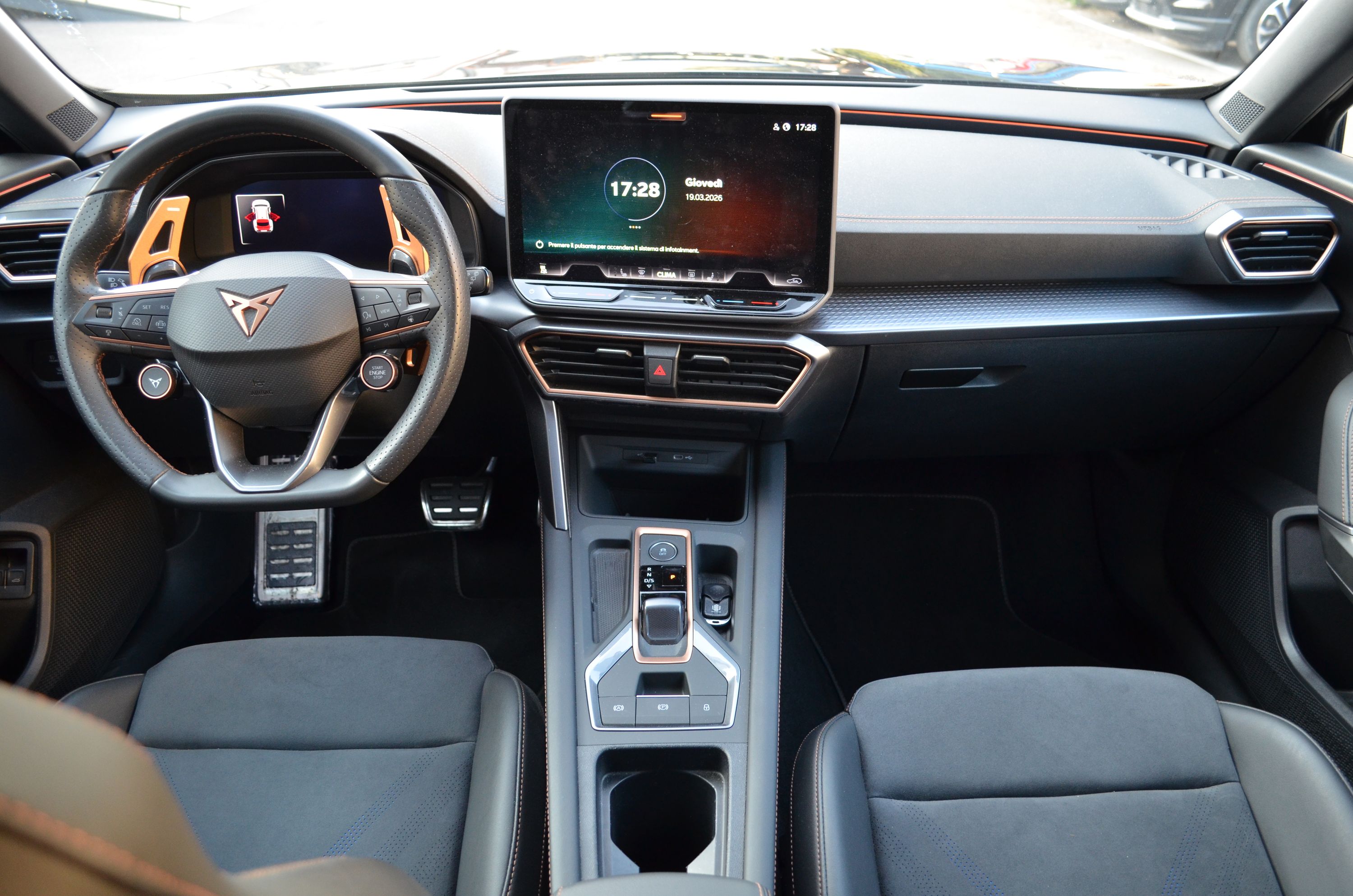 Cupra Formentor 1.5 e-hybrid 204cv dsg 2025 — foto 8