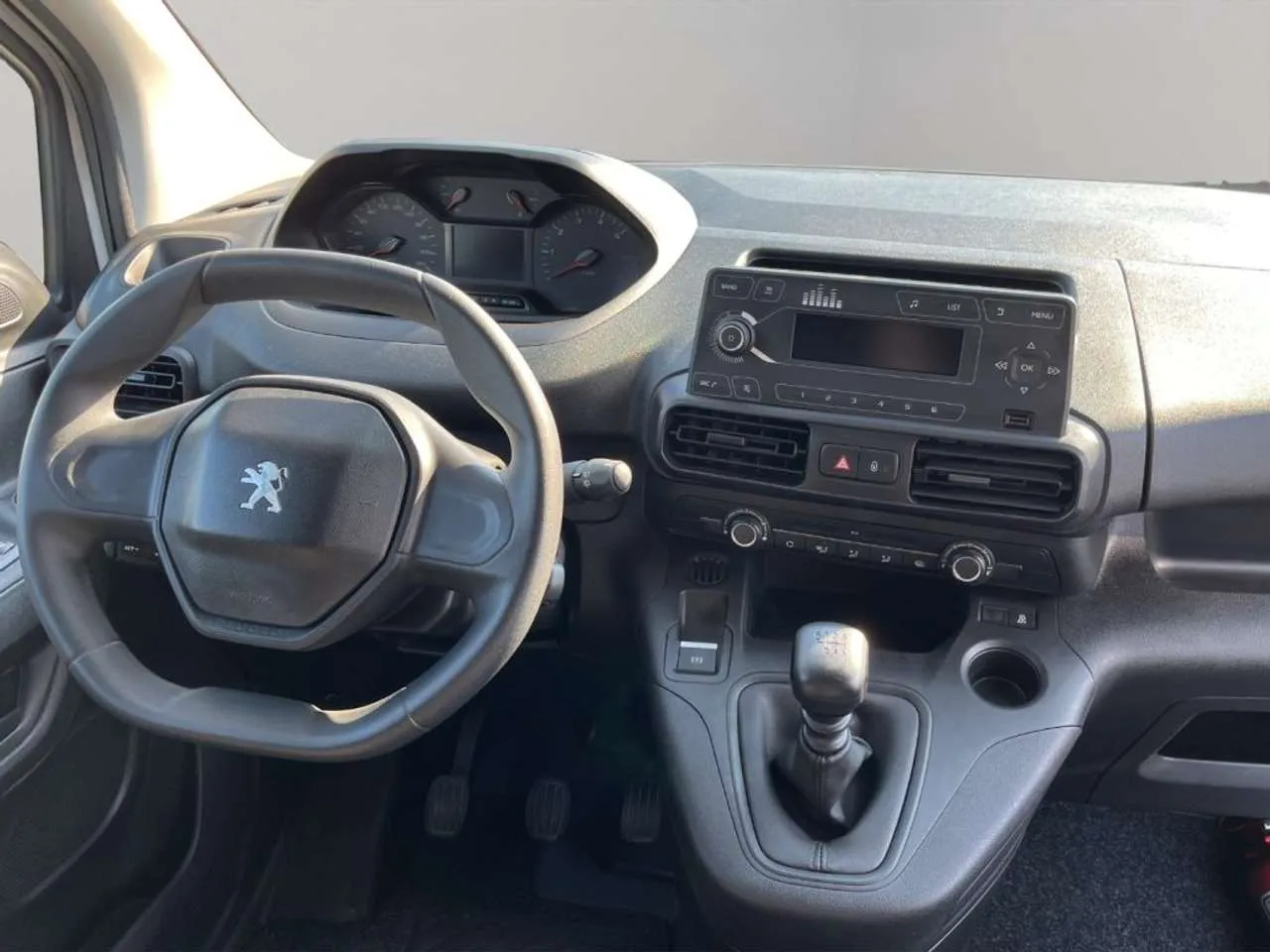 PEUGEOT Partner 100CV ALLESTITO 3 POSTI 2022 — foto 10