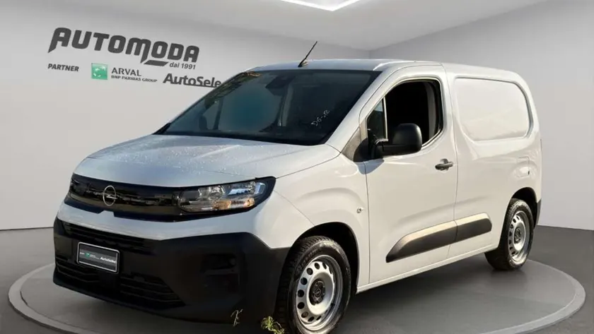 OPEL Combo 1.5 130CI ALLESTITO 2025